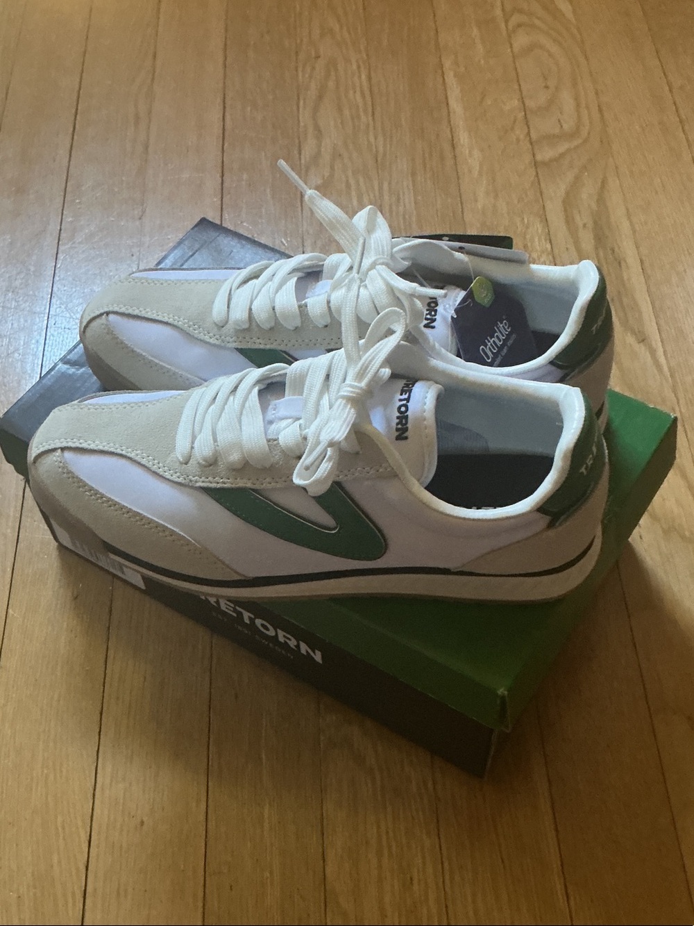Tretorn Kristine Elite women's sneakers 7.5 kelly green navy, NWT